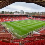 Majstrovský zápas prerušený z dôvodu lekárskej pohotovosti, keď hráči odišli z ihriska | Futbal | Šport