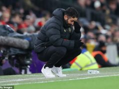 Man United 1-1 Wolves: Ruben Amorim sa vracia späť na typ, keďže jeho vyčerpaná strana stráca body doma – a ťažkopádni návštevníci sa vyhnú vyrovnaniu nechceného rekordu Premier League Ruben Amorim vyzeral frustrovane, keď sa jeho tím snažil doma proti Wolves remizovať 1:1.