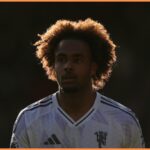 Joshua Zirkzee v akcii za Manchester United