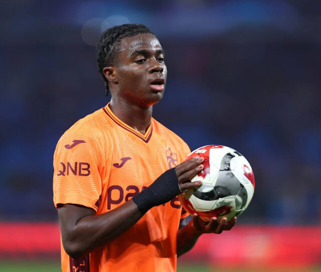 Man United sa rozhodol bojovať s Man City v pretekoch Man United sa rozhodol bojovať s Man City v pretekoch o získanie 19-ročného zázračného chlapca