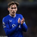 Man United monitoruje situáciu Jamesa Garnera a zvažuje presadzovanie stredopoliarov