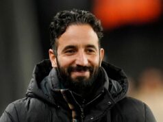 Man Utd by mohol v januári podpísať „veľmi dobrú akvizíciu“ za „len 15 miliónov £“ s INEOS „pripravený konať“ Man Utd by mohol v januári podpísať „veľmi dobrú akvizíciu“ za „len 15 miliónov £“ s INEOS „pripravený konať“