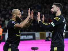 Man Utd hromadí nešťastia na nešťastných vlkoch, keď Bruno Fernandes inšpiruje veľké víťazstvo – 5 hovorových bodov Kamerunský stredopoliar Manchestru United č. 19 Bryan Mbeumo (L) oslavuje druhý gól tímu s portugalským stredopoliarom Manchestru United č. 08 Brunom Fernandesom počas futbalového zápasu anglickej Premier League medzi Wolverhampton Wanderers a Manchestrom United na štadióne Molineux vo Wolverhamptone, stredné Anglicko, 8. decembra (Pren Stapletys DarFP / 2002.) / OBMEDZENÉ NA REDAKČNÉ POUŽITIE. Nepoužívať s nepovolenými audio, video, dátami, súpiskami zápasov, klubovými/ligovými logami alebo „živými“ službami. Online použitie v zápase je obmedzené na 120 obrázkov. Ďalších 40 obrázkov môže byť použitých v predĺžení. Žiadna emulácia videa. Používanie sociálnych médií počas zápasu je obmedzené na 120 obrázkov. Ďalších 40 obrázkov môže byť použitých v predĺžení. Nepoužíva sa v stávkových publikáciách, hrách alebo publikáciách pre jednotlivé kluby/ligy/hráčov. /