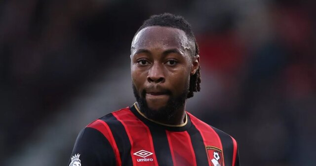 BOURNEMOUTH, ANGLICKO - 20. DECEMBRA: Antoine Semenyo z AFC Bournemouth reaguje počas zápasu Premier League medzi Bournemouthom a Burnley na Vitality Stadium 20. decembra 2025 v anglickom Bournemouthe. (Foto: Ryan Pierse/Getty Images)