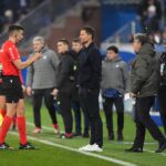 Manažér Realu Madrid Xabi reaguje na rozhodnutie bez penalt.