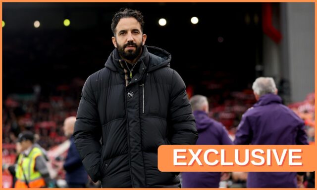 Manchester United chce v januári doplniť stred poľa napriek väzbám na obrancov
