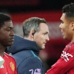 Manchester United potrebuje zmenu prestupovej politiky, pretože Garnacho podporuje návrh „FREE KOBBIE MAINOO“.