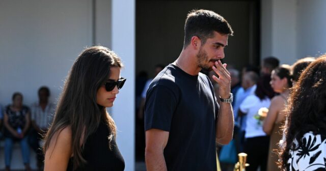 Manželka portugalskej hviezdy vyjadrila zmätok v súvislosti so smrťou Jotinho brata | Futbal | Šport
