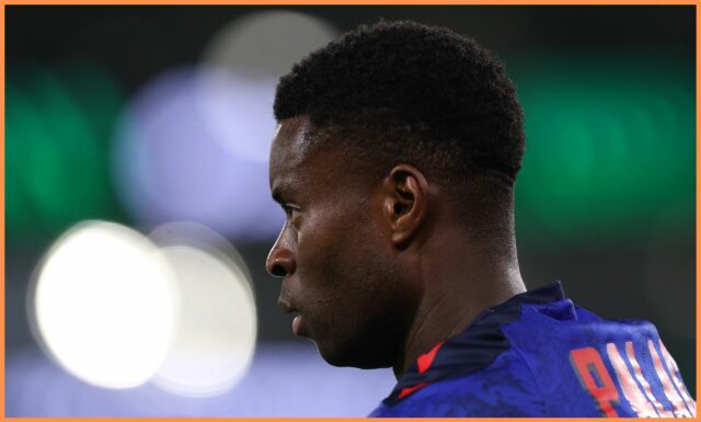 Marc Guehi oslavuje gól Crystal Palace proti Fulhamu