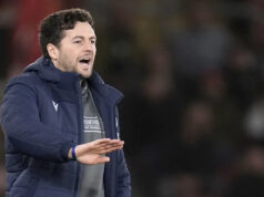 Mason musí nájsť spôsob, ako otupiť Čepele Mason musí nájsť spôsob, ako otupiť Čepele