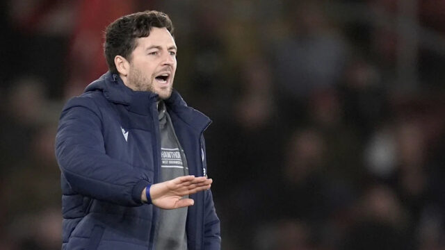 Mason musí nájsť spôsob, ako otupiť Čepele Mason musí nájsť spôsob, ako otupiť Čepele