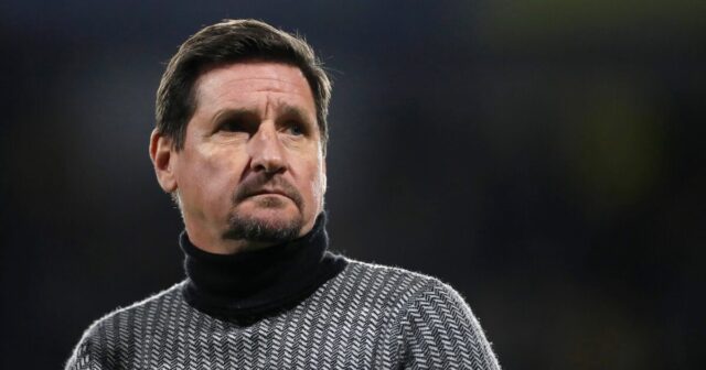 Medzinárodná futbalová hviezda zomrela po 'obrovskom krvácaní do mozgu', ktoré Medzinárodná futbalová hviezda zomrela po 'obrovskom krvácaní do mozgu', ktoré ho zanechalo v kóme | Futbal | Šport