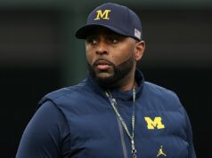 Michigan by mal urobiť „divokú“ voľbu pre budúceho hlavného trénera, navrhuje bývalá hviezda NFL Michigan by mal urobiť „divokú“ voľbu pre budúceho hlavného trénera, navrhuje bývalá hviezda NFL