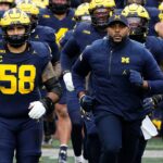 Michiganskí futbaloví regrúti sa rušia po streľbe Sherrone Moore a zatýkajú