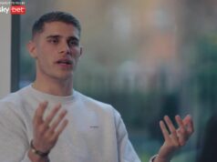 Micky van de Ven riskuje hnev Thomasa Franka s porovnaním Ange Postecoglou Micky van de Ven hovorí