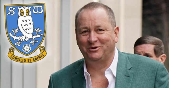 Mike Ashley za jednou z troch zostávajúcich ponúk v pretekoch Mike Ashley v roku 2024