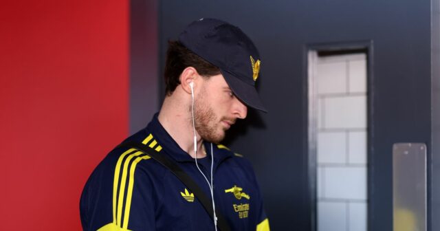 Mikel Arteta sa zapotil na Declan Rice, pretože TRI hviezdy Declan Rice pred zápasom Arsenalu