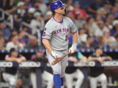 Moderátor NYC rádia odpálil majiteľa Mets po odchode Peta Alonsa Moderátor NYC rádia odpálil majiteľa Mets po odchode Peta Alonsa