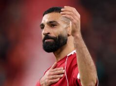 Mohamed Salah „vie, že odchádza z Liverpoolu“, hovorí o správaní zaznamenanom pri „rozlúčke“ Mohamed Salah máva The Kop po výhre Liverpoolu nad Brightonom