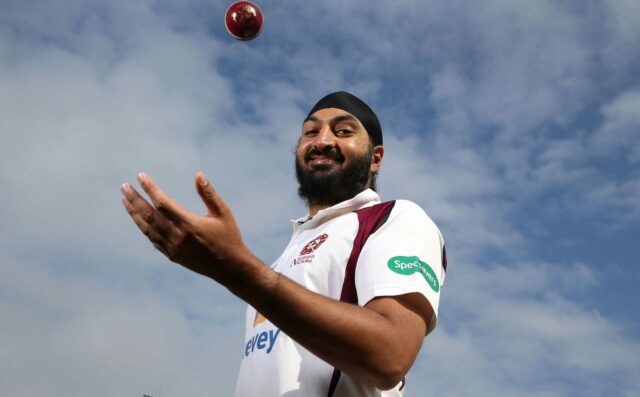 Monty Panesar vyberá semifinalistov majstrovstiev sveta T20 2026; predpovedá, že bojujúca hviezda tímu India vyhrá Hráča turnaja
