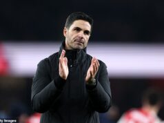 Morgan Rogers získal miesto v útoku po boku dvoch anglických tímových kolegov, Aston Villa dominuje v strede poľa – a ktorá kľúčová hviezda Arsenalu je SNUBBED? Štatistiky odhaľujú kombináciu Gunners vs Villa XI Arsenal dnes večer na Emirates Stadium čelí kritickému súboju Premier League proti Aston Ville