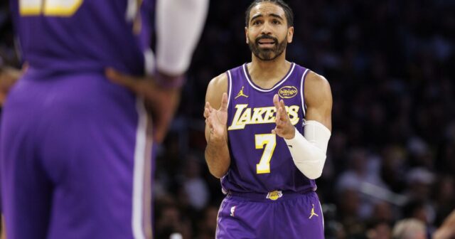 Môže byť Jarred Vanderbilt odpoveďou na defenzívne problémy Lakers?
