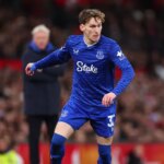 MANCHESTER, ANGLICKO - 24. NOVEMBRA: James Garner z Evertonu počas zápasu Premier League medzi Manchestrom United a Evertonom na Old Trafford 24. novembra 2025 v anglickom Manchestri. (Foto: Marc Atkins/Getty Images)