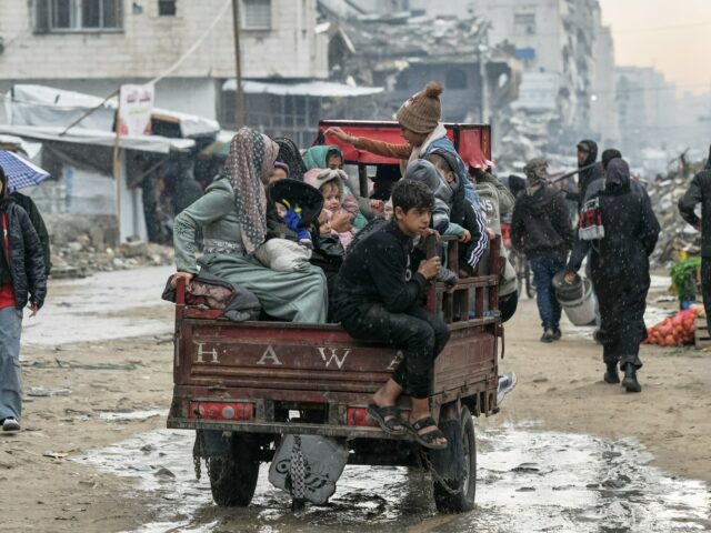 NAŽIVO: Izraelské nálety na Západnom brehu Jordánu, Gaza sa spamätáva NAŽIVO: Izraelské nálety na Západnom brehu Jordánu, Gaza sa spamätáva z následkov búrky | Správy z Gazy