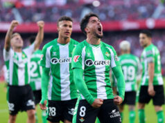 Najnovší Pellegriniho portrét v Betise stojí sám Manuel Pellegrini počas svojho pôsobenia na Universidad de Chile.