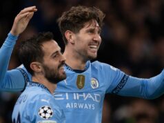Najväčšie hviezdy Premier League, ktoré môžu v januári podpísať predbežné zmluvy kvôli končiacim dohodám John Stones z Manchestru City oslavuje strelenie tretieho gólu svojho tímu so spoluhráčom Bernardom Silvom počas zápasu MD3 fázy Ligy majstrov UEFA 2024/25 medzi Manchestrom City a AC Sparta Praha na City of Manchester Stadium 23. októbra 2024 v anglickom Manchestri.