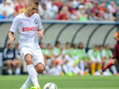 Nemanja Vidic vymenoval za najlepšieho obrancu Manchestru United Nemanja Vidic vymenoval za najlepšieho obrancu Manchestru United