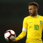 Neymar podstúpil operáciu s nádejou, že sa dostane do brazílskeho tímu na majstrovstvá sveta vo futbale 2026