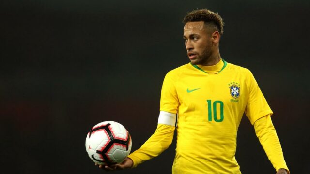 Neymar podstúpil operáciu s nádejou, že sa dostane do brazílskeho tímu na majstrovstvá sveta vo futbale 2026
