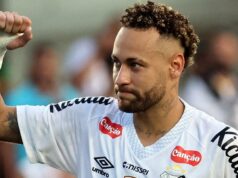 Neymar pomáha Santosu prežiť zostup z najvyššej súťaže v Brazílii Neymar pomáha Santosu prežiť zostup z najvyššej súťaže v Brazílii