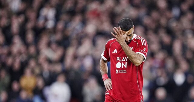 Niekdajšia hviezda Liverpoolu naznačuje pravdu o 'rozpadoch' Mohameda Salaha s Mohamed Salah