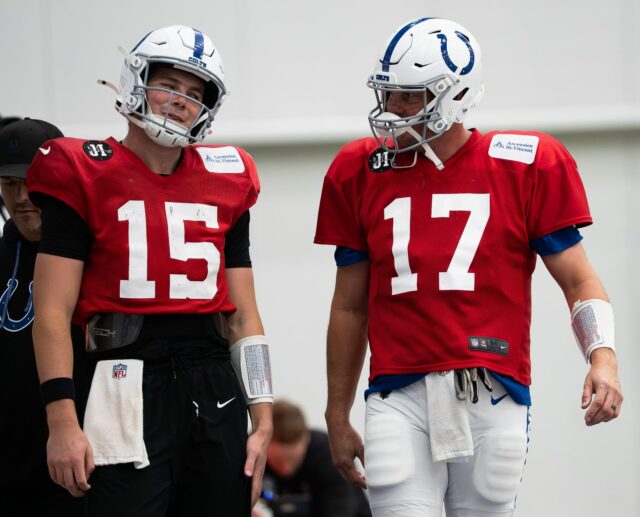 Nováčik Colts Riley Leonard dáva jasne najavo svoje pocity, keď logo pochodového šialenstva