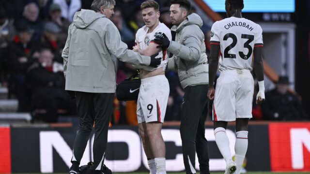 Novinky tímu Chelsea – Maresca poskytuje aktuálne informácie o Delapovom zranení počas zápasu Premier League
