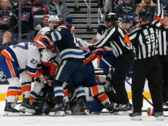 Novinky z NHL: Mayhem preberá zápas Blue Jackets-Islanders Novinky z NHL: Mayhem preberá zápas Blue Jackets-Islanders