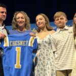 Nový futbalový tréner UCLA víta stredoškolských trénerov