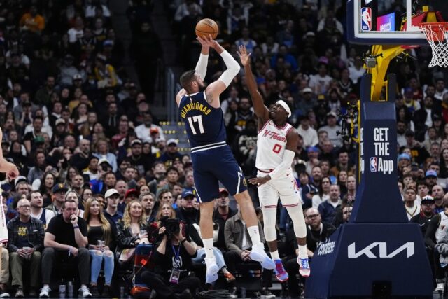 Nuggets vyhodiť neskoré vedenie pred zostrelením Rockets v OT NBA: Houston Rockets v Denveri Nuggets