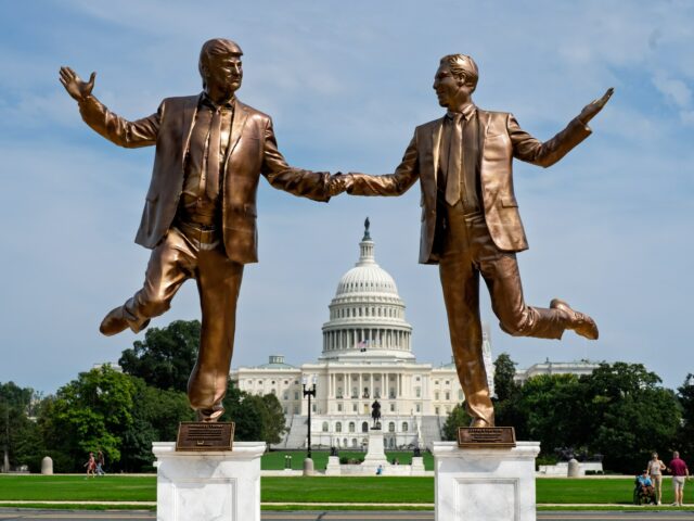 Objavilo sa viac ako milión dokumentov súvisiacich s Epsteinom; uvoľnenie oneskorené | Správy Donalda Trumpa
