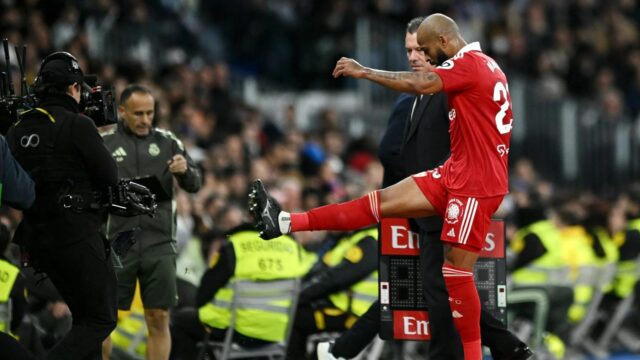 Obranca Sevilly zasiahol dlhým zákazom činnosti po červenej karte Realu Madrid
