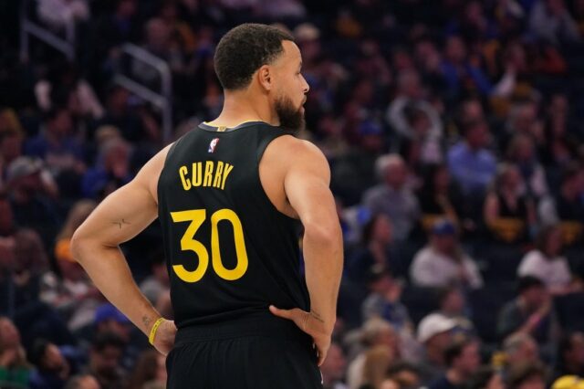 Očakáva sa, že Warriors G Stephen Curry (stehno) sa vráti NBA: Houston Rockets v Golden State Warriors