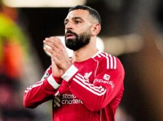 „Odišiel som z Liverpoolu po prekonaní všetkých rekordov – vtedy by mal klub opustiť Mo Salah“ Mohamed Salah z Liverpoolu ďakuje fanúšikom za podporu po zápase fázy MD5 Ligy majstrov UEFA 2025/26 medzi Liverpool FC a PSV Eindhoven na Anfielde 26. novembra 2025 v Liverpoole v Anglicku.