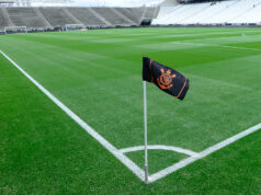 Odkaz na súperov? Corinthians cenzuruje meno fotografa, zistite prečo 😅 Odkaz na súperov? Corinthians cenzuruje meno fotografa, zistite prečo