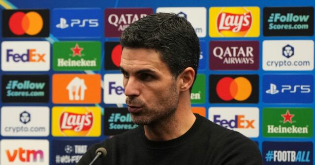 Odpoveď Mikela Artetu na otázku týkajúcu sa prestupu hovorí za Hlavný tréner Mikel Arteta z Arsenalu hovorí počas tlačovej konferencie