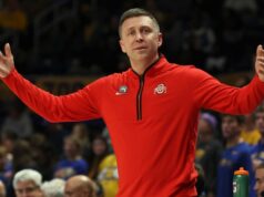 Ohio State dusí Západnú Virgíniu v 2OT na konci koša Basketbal NCAA: Štát Ohio v Pittsburghu