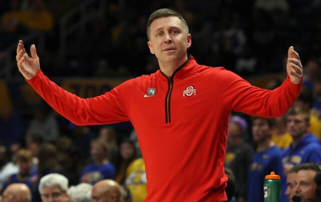 Ohio State dusí Západnú Virgíniu v 2OT na konci koša Basketbal NCAA: Štát Ohio v Pittsburghu
