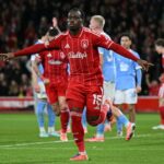 Paris FC zvažuje prestup za Arnauda Kalimuenda z Nottinghamu Forest