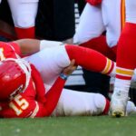 Patrick Mahomes utrpel zranenie kolena v zápase Chiefs proti Chargers | Správy o americkom futbale